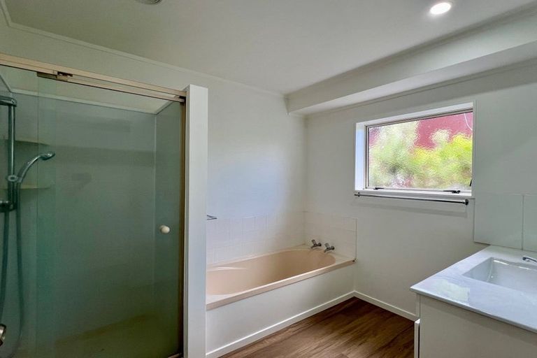 Photo of property in 1/9 Dana Place, Somerville, Auckland, 2014