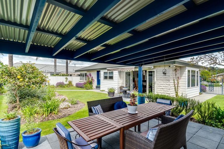 Photo of property in 4 Gresham Place, Taradale, Napier, 4112