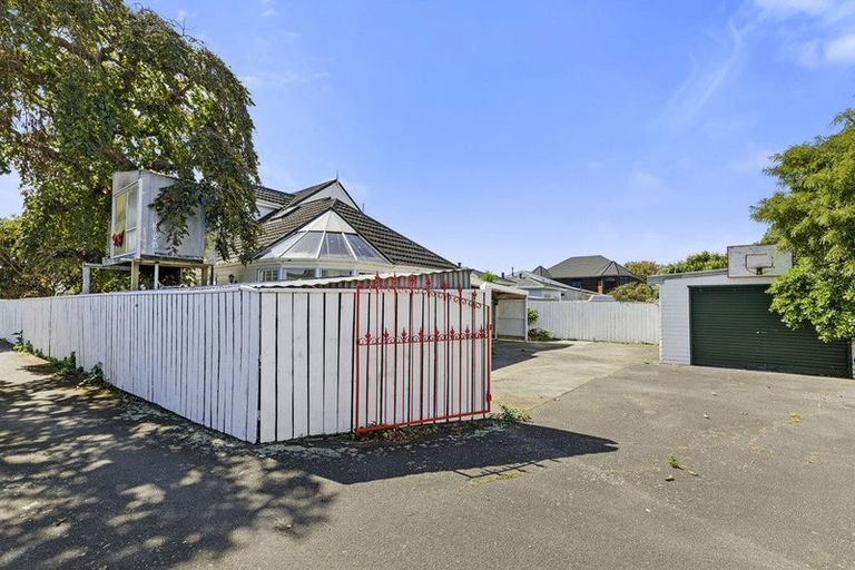Photo of property in 16 Epuni Street, Hutt Central, Lower Hutt, 5011