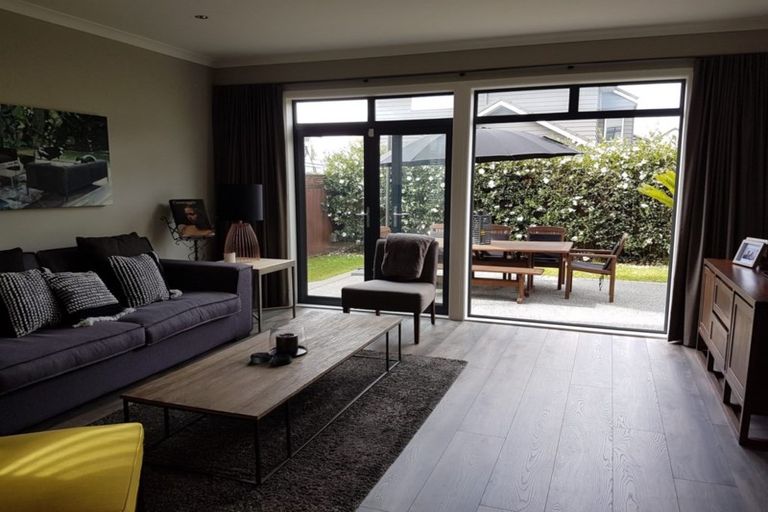 Photo of property in 14 Trecarne Street, Karaka, Papakura, 2113