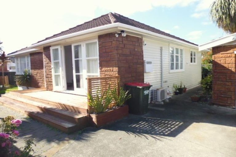Photo of property in 1/1030 High Street, Avalon, Lower Hutt, 5011