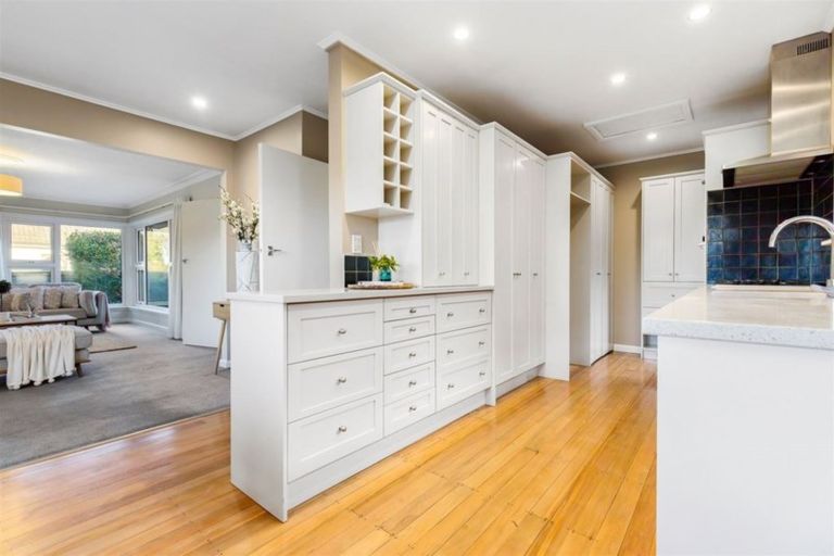 Photo of property in 115 Saint Martins Road, Saint Martins, Christchurch, 8022