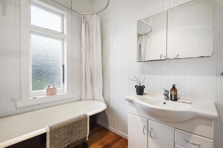 Photo of property in 104 Arnold Street, Leamington, Cambridge, 3432