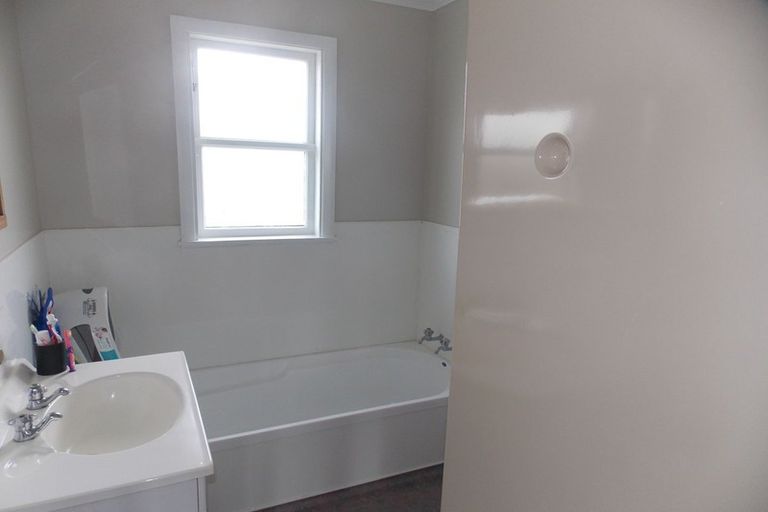 Photo of property in 9 Wilson Crescent, Highbury, Palmerston North, 4412