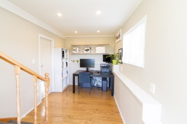 Photo of property in 33 Thimble Lane, Whitby, Porirua, 5024