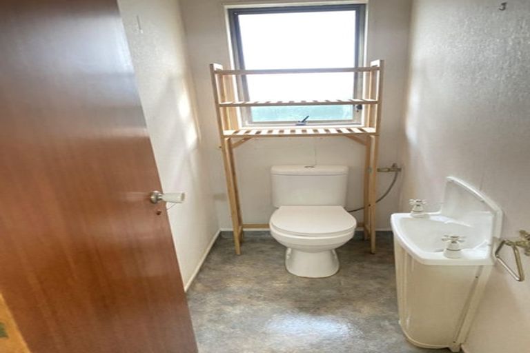 Photo of property in 29 Vincent Street, Waterloo, Lower Hutt, 5011