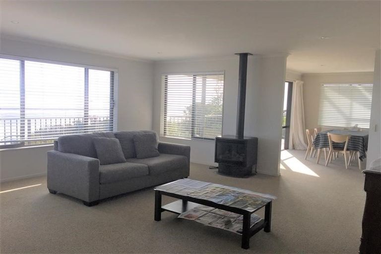 Photo of property in 3 Mana Heights, Marybank, Nelson, 7010