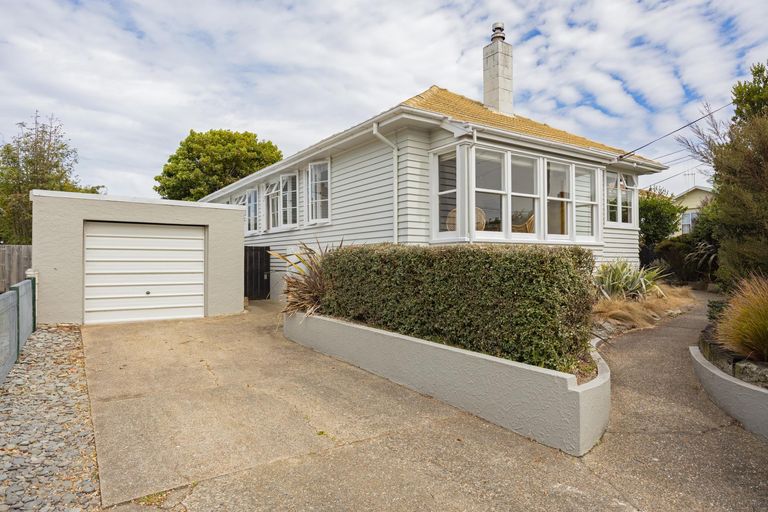 Photo of property in 61 Tamar Street, South Hill, Oamaru, 9400
