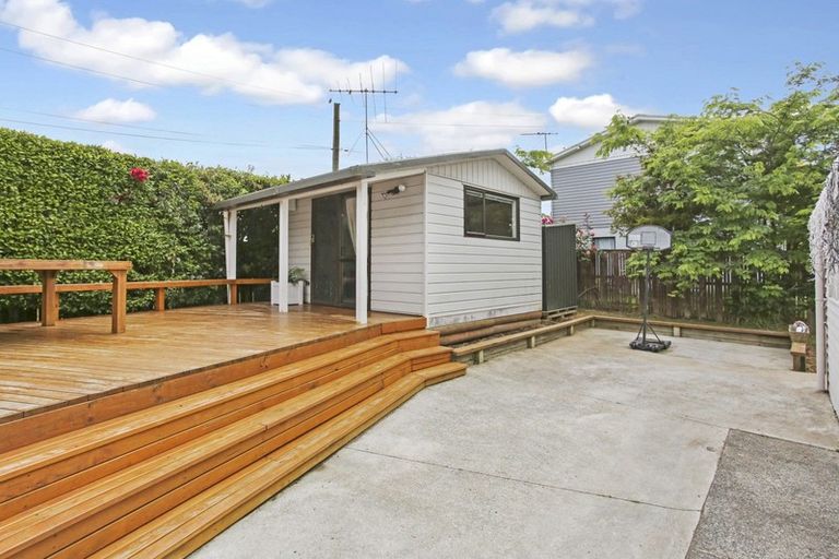 Photo of property in 132 Coxhead Road, Wattle Downs, Auckland, 2103