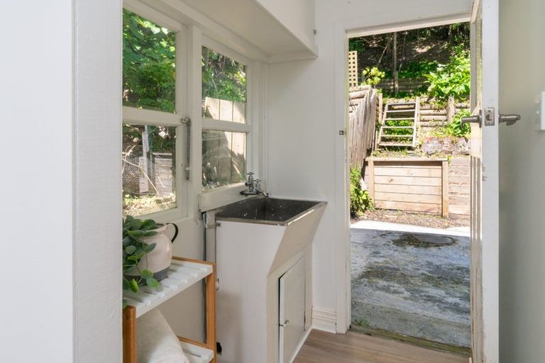 Photo of property in 84 Cluny Road, Plimmerton, Porirua, 5026