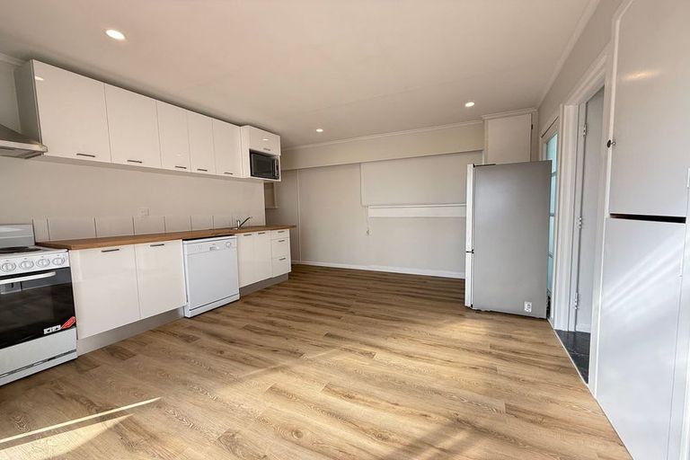 Photo of property in 327 Rodney Street, Wellsford, 0900