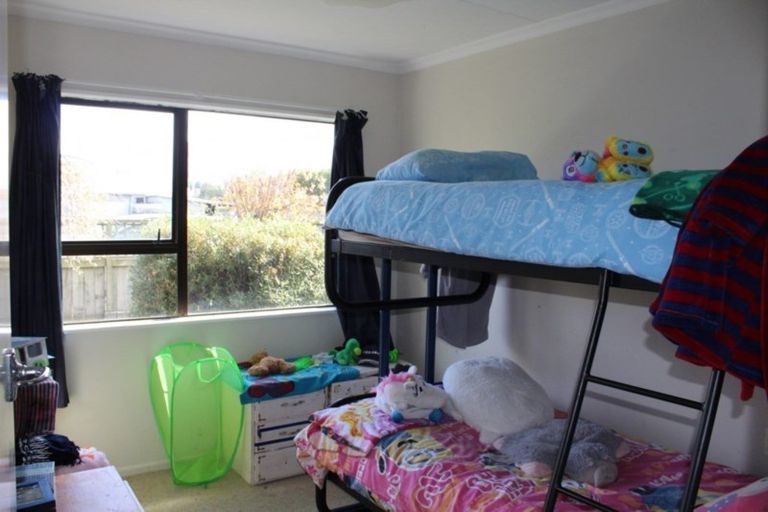 Photo of property in 5 Moore Road, Winton, 9720