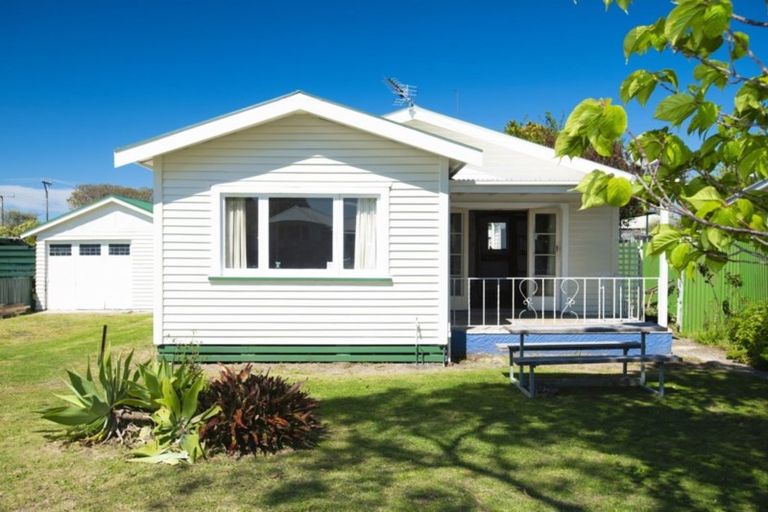 Photo of property in 4 Tolerton Avenue, Elgin, Gisborne, 4010