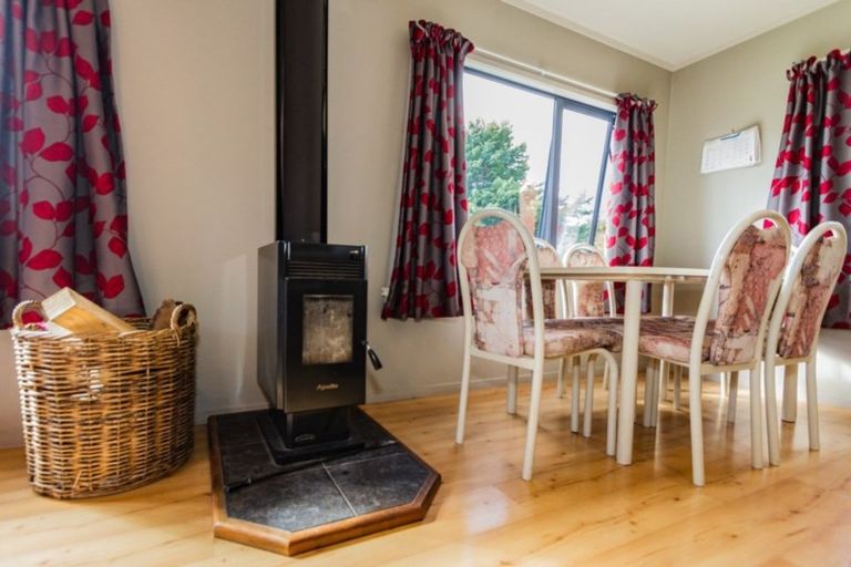 Photo of property in 5 Bracken Street, Ohakune, 4625