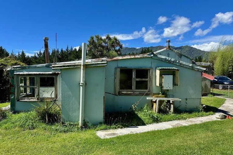 Photo of property in 12 Con Street, Seddonville, Westport, 7891