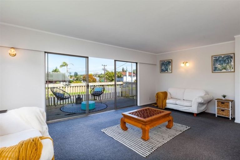 Photo of property in 59 Gordon Avenue, Forrest Hill, Auckland, 0620