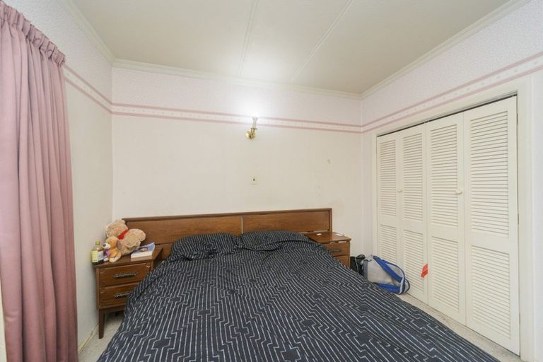 Photo of property in 1 Cremorne Avenue, Hokowhitu, Palmerston North, 4410