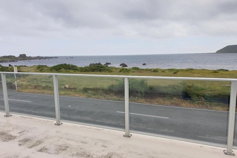 Photo of property in 39 Moa Point Road, Moa Point, Wellington, 6022