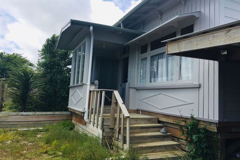 Photo of property in 10 East Road, Shannon, 4821