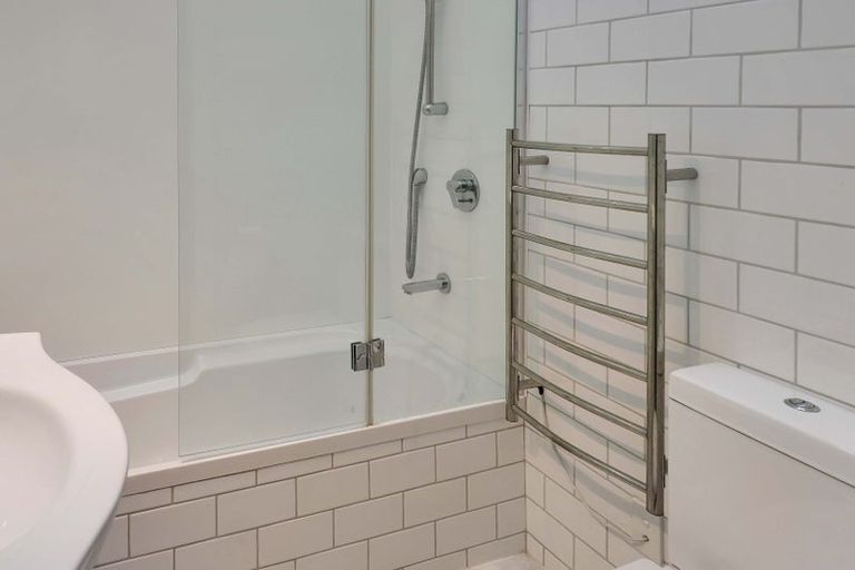 Photo of property in 37b Awamutu Grove, Waiwhetu, Lower Hutt, 5010