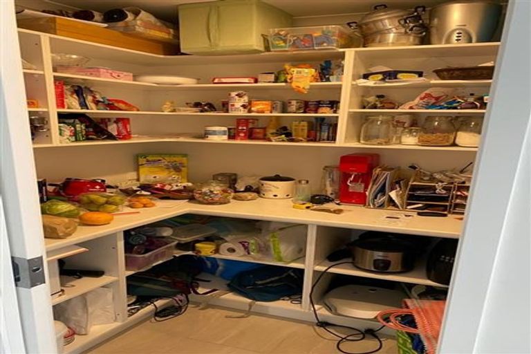 Photo of property in 3 Fred White Drive, Kumeu, 0810