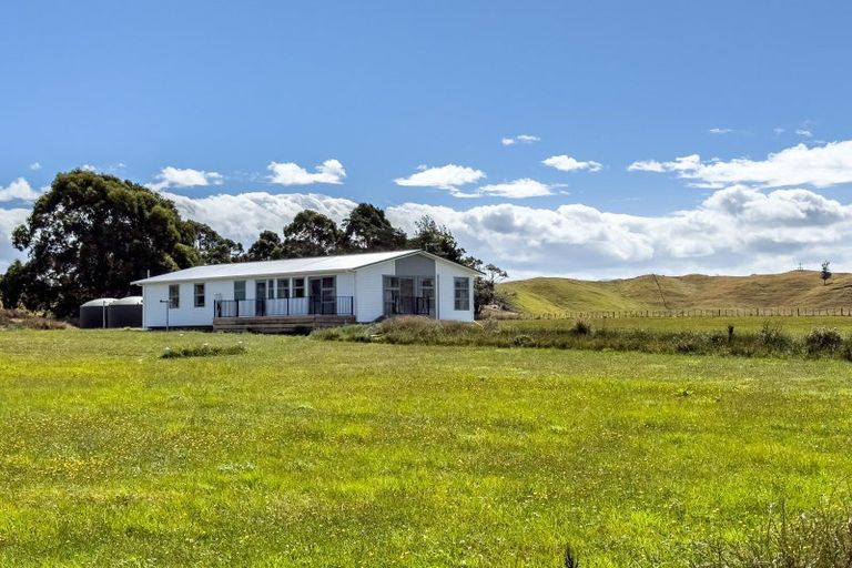 Photo of property in 968 Kahutara Road, Kahutara, Featherston, 5771