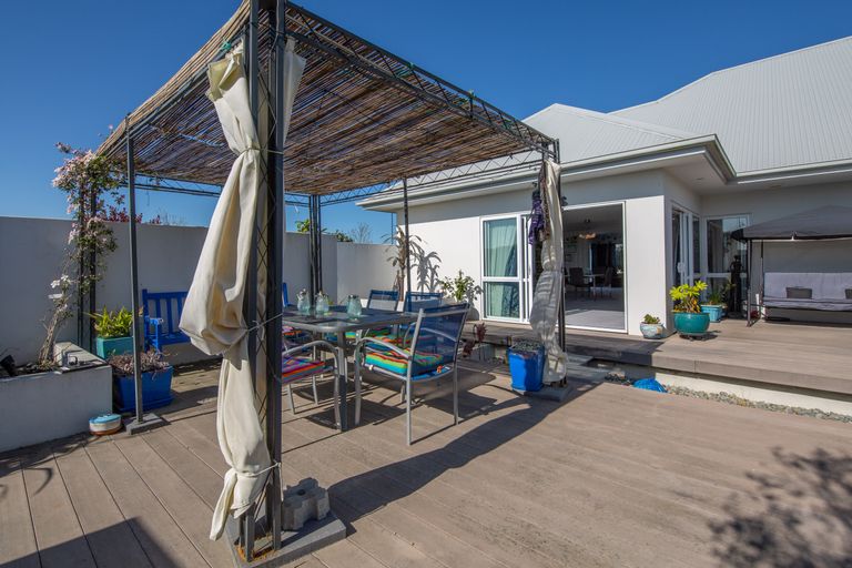 Photo of property in 3 Te Wairewa Street, Pegasus, 7612