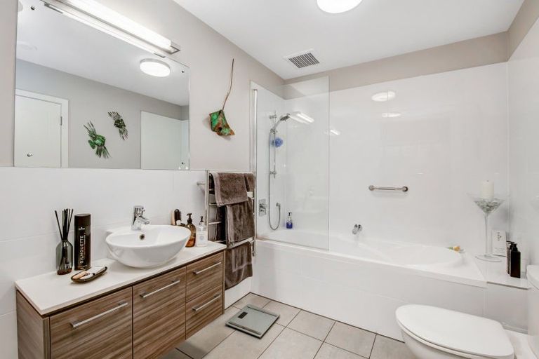 Photo of property in 85 Parkside Drive, Orewa, 0931