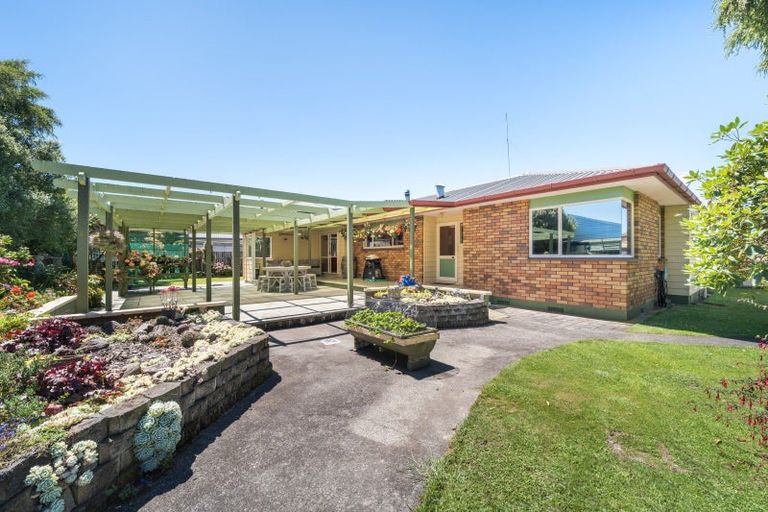 Photo of property in 12a Carthew Street, Feilding, 4702