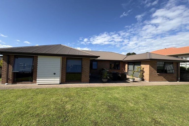 Photo of property in 2 Alva Glen Place, Pyes Pa, Tauranga, 3112