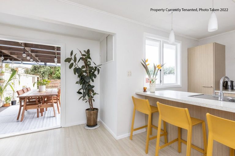 Photo of property in 19 Shrimpton Road, Haumoana, 4102