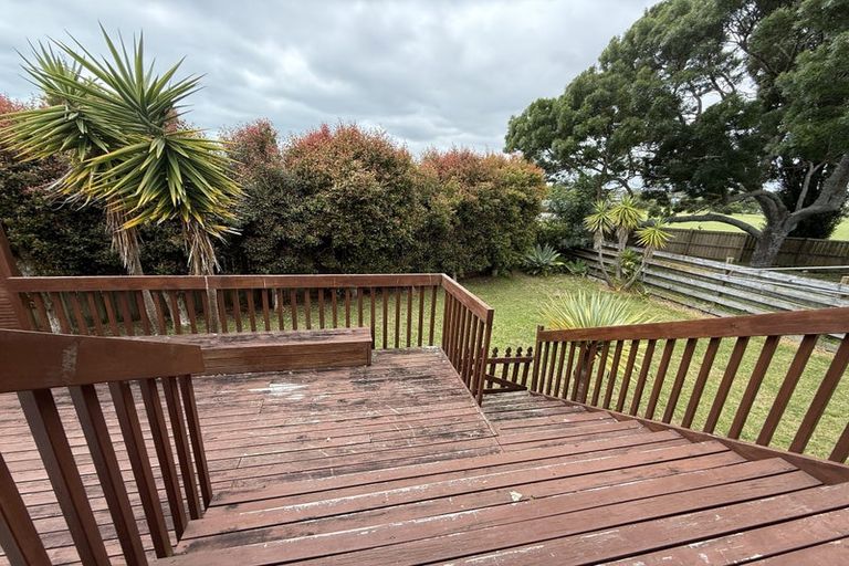 Photo of property in 2/12 Chesley Place, Half Moon Bay, Auckland, 2012