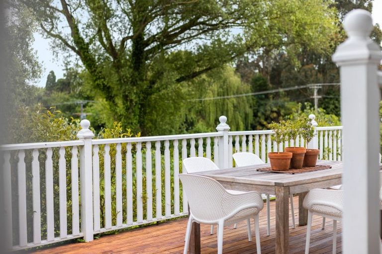 Photo of property in 209 Tiro Tiro Road, Levin, 5510