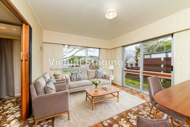 Photo of property in 16 Cecil Place, Cloverlea, Palmerston North, 4412