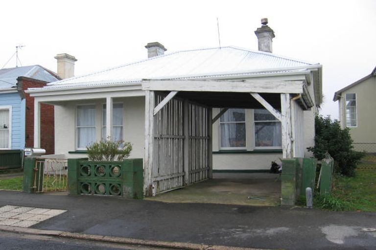 Photo of property in 112 Melbourne Street, South Dunedin, Dunedin, 9012