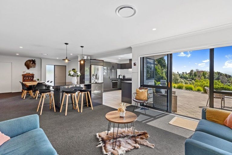 Photo of property in 135 Waikite Road, Welcome Bay, Tauranga, 3175