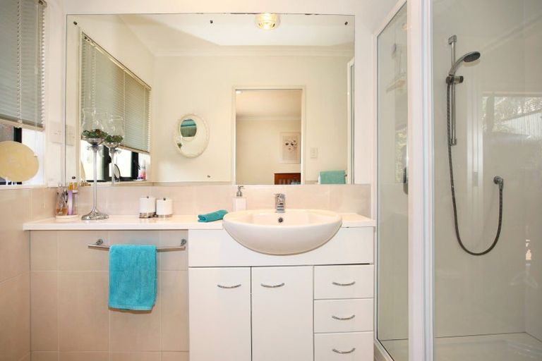 Photo of property in 3 Ricardo Court, Manurewa, Auckland, 2105