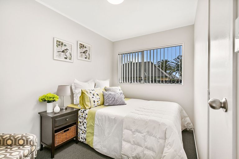 Photo of property in 2/22 Bingara Place, Favona, Auckland, 2024