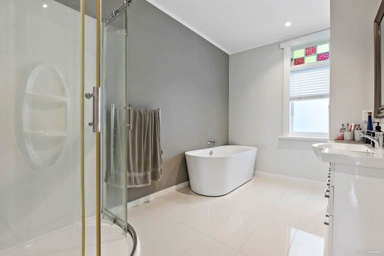 Photo of property in 67 Beach Road, Pahurehure, Papakura, 2113