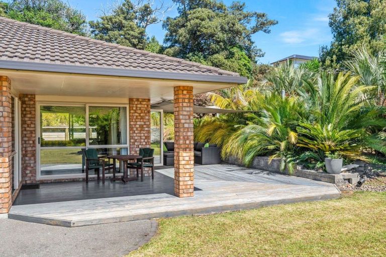 Photo of property in 1 Catherin Servant Close, Maunu, Whangarei, 0110