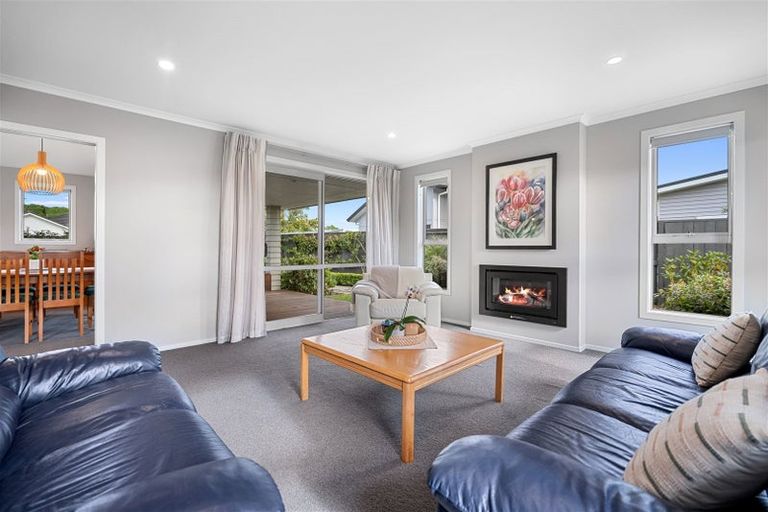 Photo of property in 34 Awatira Drive, Papamoa Beach, Papamoa, 3118