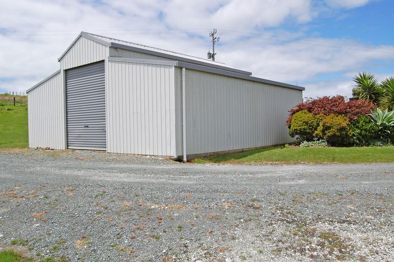 Photo of property in 924 Oneriri Road, Kaiwaka, 0573