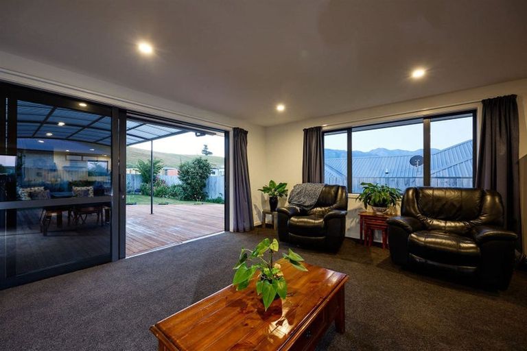 Photo of property in 6 Tauhou Place, Kaikoura, 7300