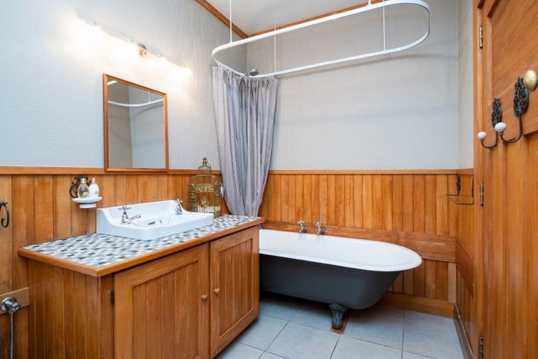 Photo of property in 112 Willowpark Road South, Hastings, 4122