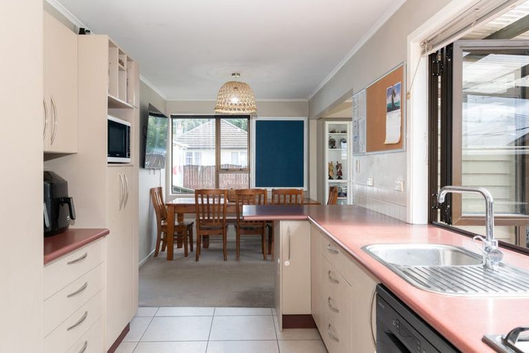 Photo of property in 60 Brentwood Street, Trentham, Upper Hutt, 5018