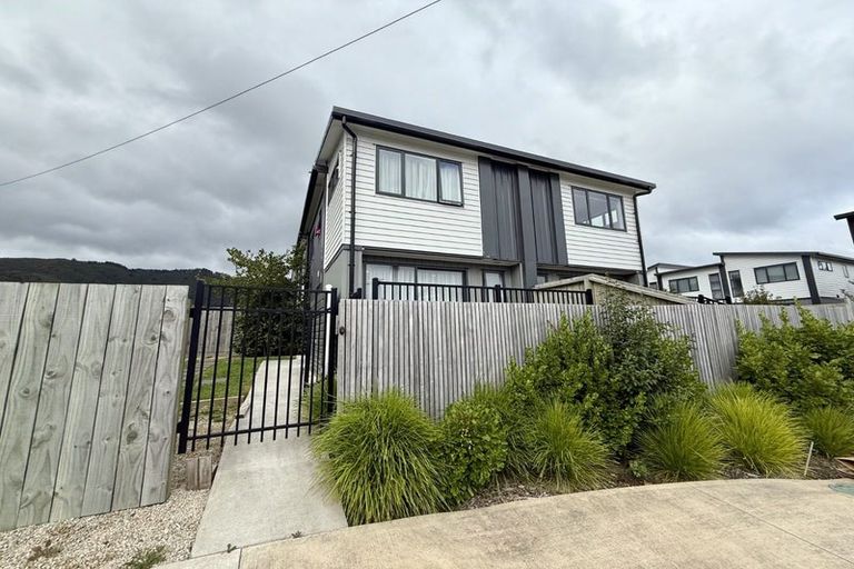 Photo of property in 1/6 Bertram Grove, Naenae, Lower Hutt, 5011