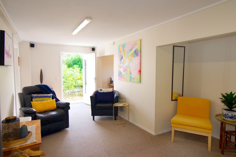 Photo of property in 33 Point Wells Road, Point Wells, Warkworth, 0986