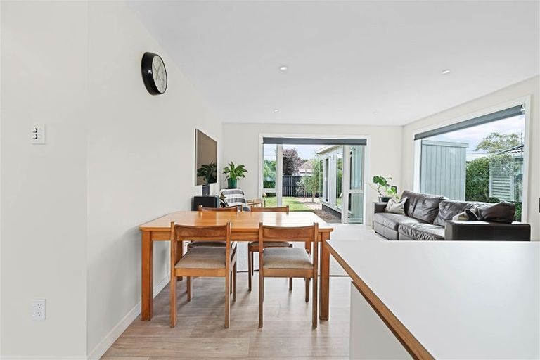 Photo of property in 56 Glenfield Crescent, Mairehau, Christchurch, 8052