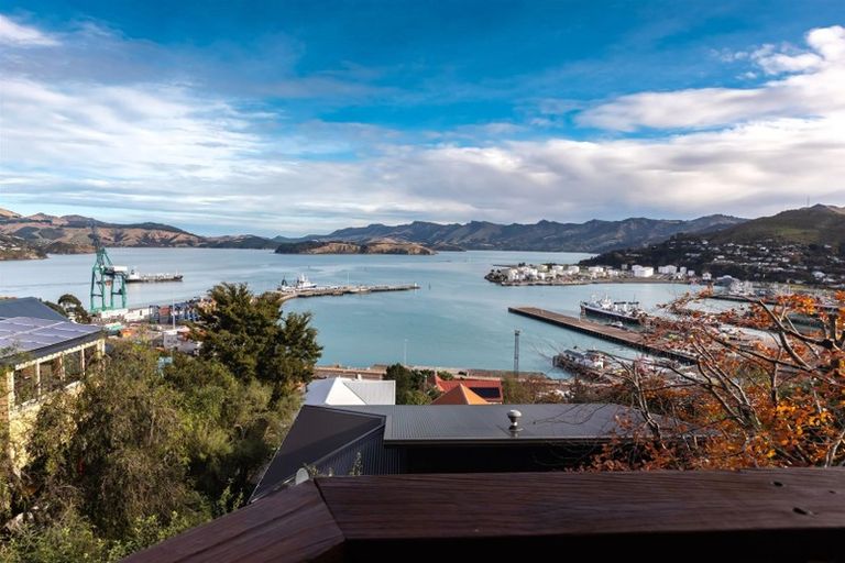 Photo of property in 9 Randolph Terrace, Lyttelton, 8082