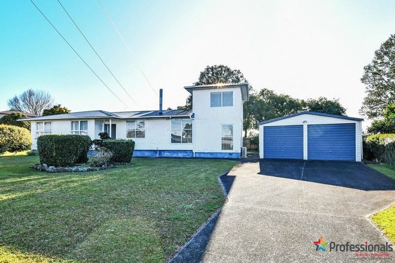 Photo of property in 35 Eden Street, Mangere East, Auckland, 2024